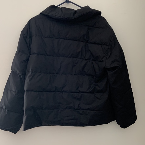 Ladies J. Crew Puffer Jacket. Black. Size Medium - Picture 4 of 4
